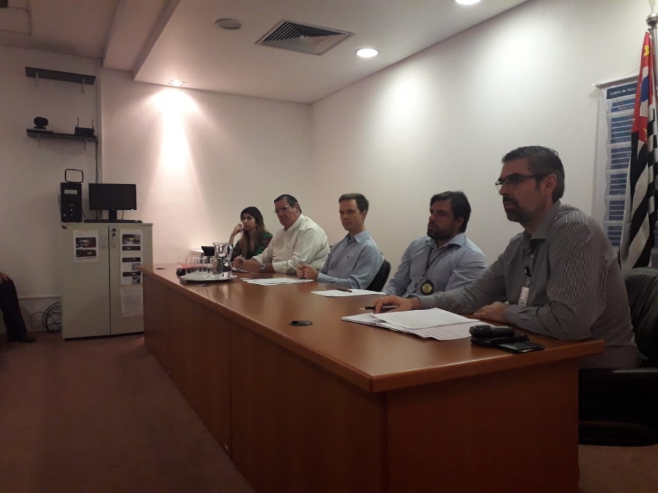 arquivo sem legenda ou nome