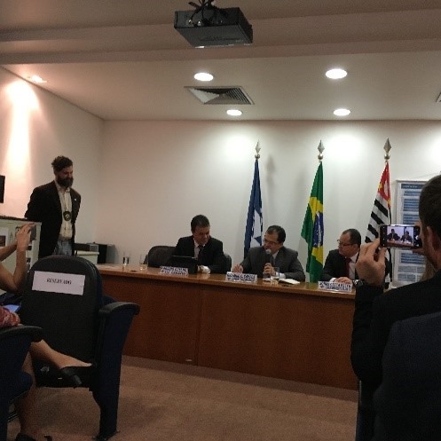 arquivo sem legenda ou nome