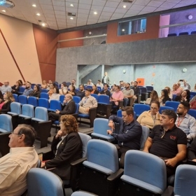Reunio Comex abril