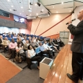 Palestra: Olhando alm da crise: O que esperar do cenrio econmico