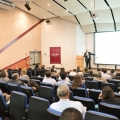 Palestra: Olhando alm da crise: O que esperar do cenrio econmico